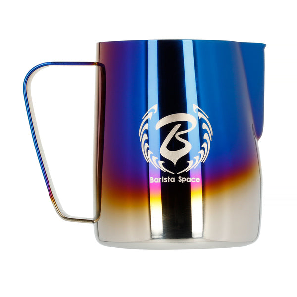 Barista Space - 600 ml Titanium Half Blue Mælkekande