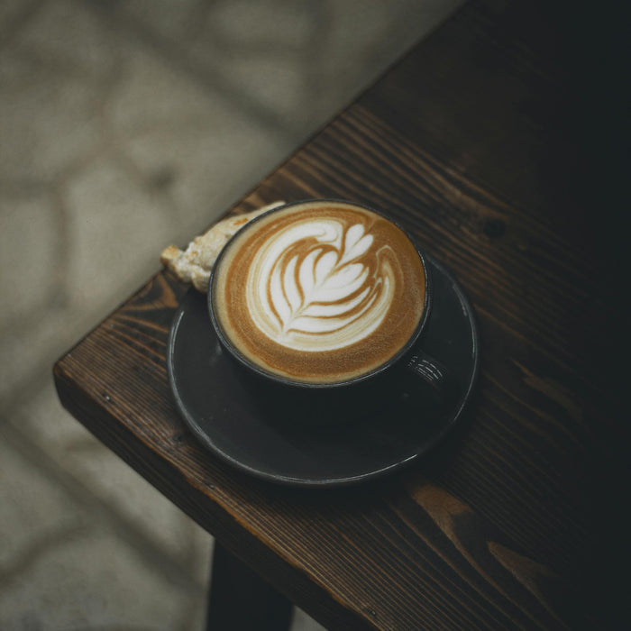 Cappuccino – din guide til den perfekte kop derhjemme