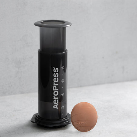 AeroPress XL genanvendeligt stålfilter guldtonet