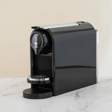 Bialetti Gioia espressokapselmaskine sort front view