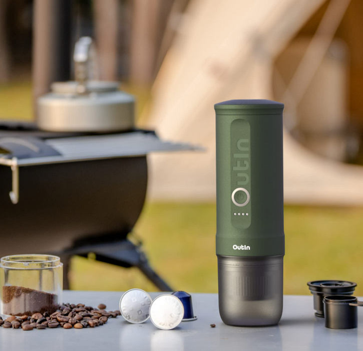 Outin Nano portable espresso maker forest green