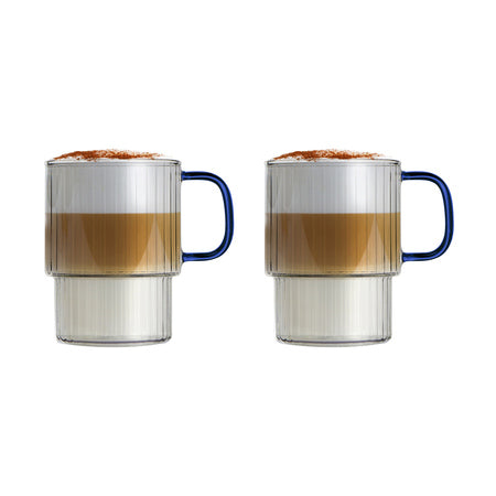 To Vialli Design Livio kaffeglas á 350 ml med lodrette riller, klart glas og blå hanke
